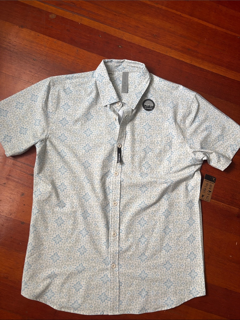 Men's Short-Sleeve Button-Up Shirt in Light Blue Floral
